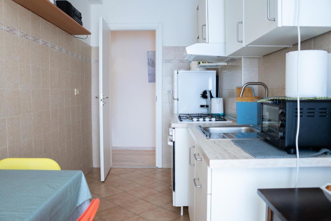 Nonna Pina Guest House Moderno Appartamento Vicino Metro AWifi,Netflix โรม ภายนอก รูปภาพ